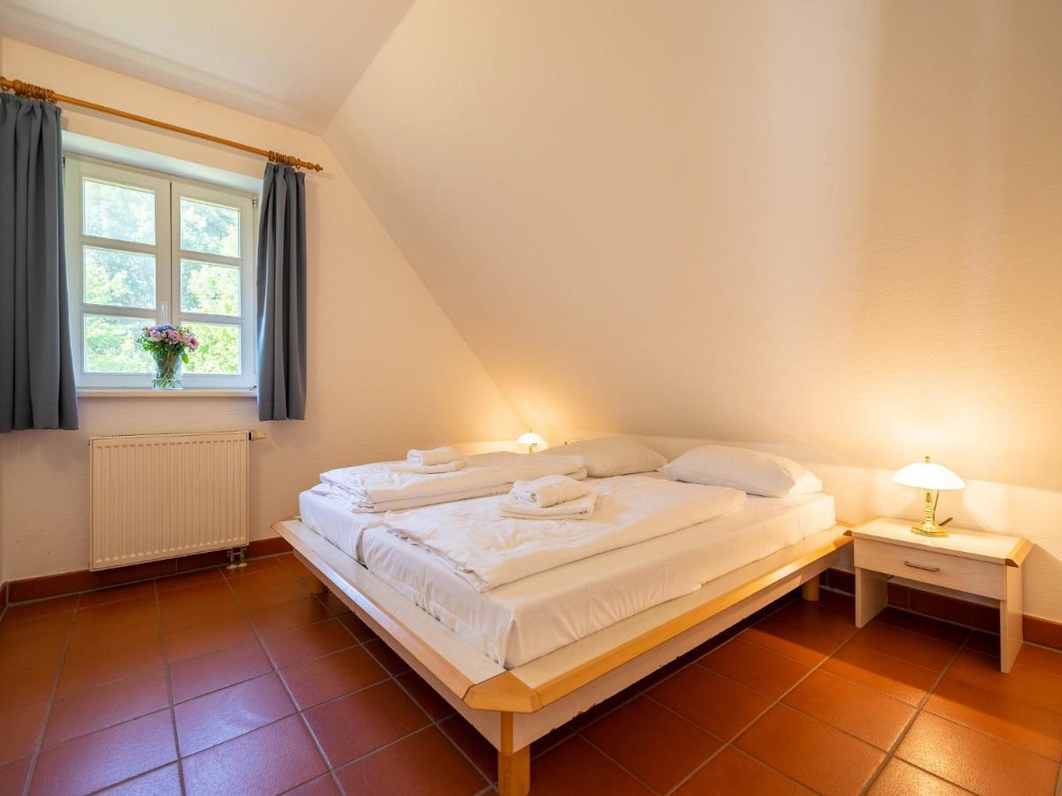 Feriendorf Rugana - Klassik Appartement Mit 1 Schlafzimmer B21 Dranske Exterior photo
